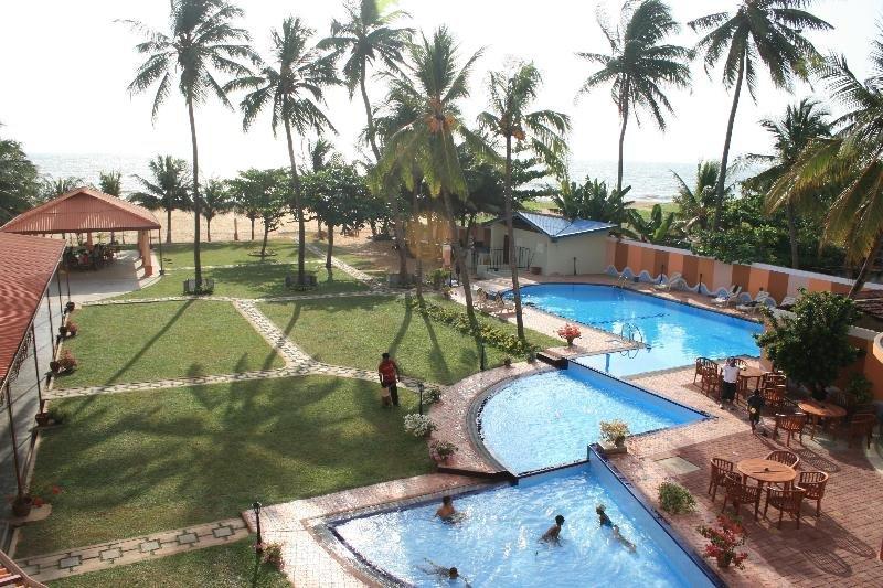 Paradise Beach Hotel Negombo Exterior photo