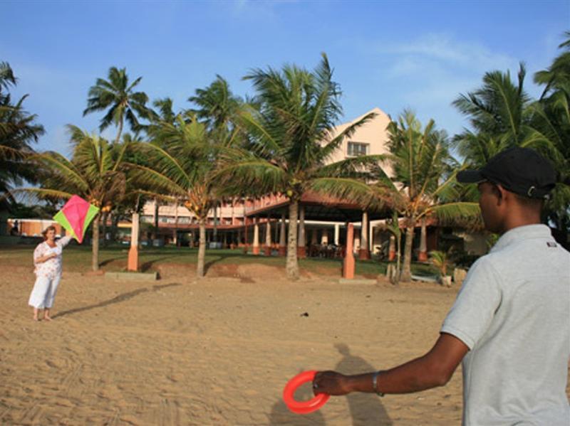 Paradise Beach Hotel Negombo Exterior photo